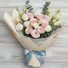 Букет цветов из:  Лизиантусы в Чебургольской