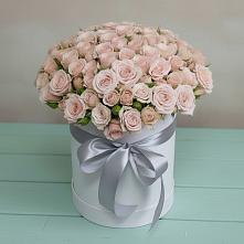 Цветочная композиция из Розы в шляпной коробке в Чебургольской