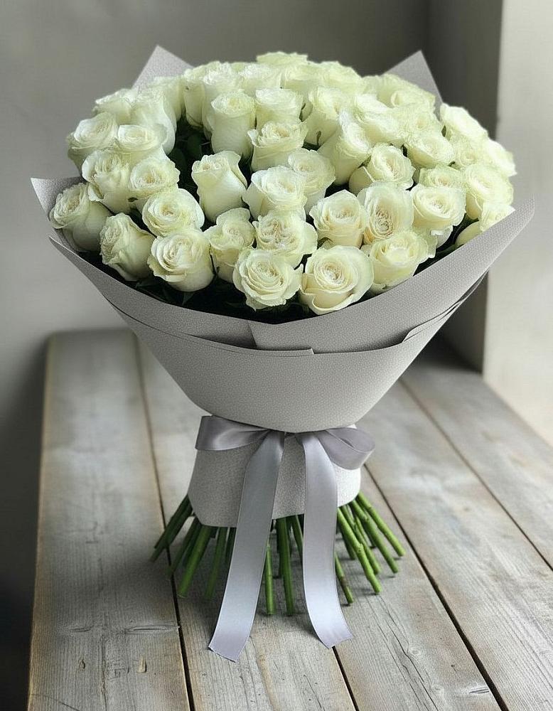 Букет 35 Белых роз в Чебургольской