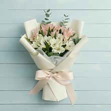 Букет цветов из:  Альстромерии в Чебургольской