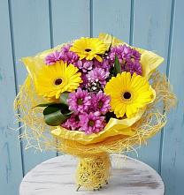 Букет цветов из:  Хризантемы и Герберы в Чебургольской