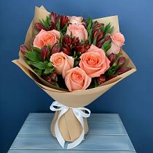 Букет цветов из:  Розы и Альстромерии #REPLACE_PRED# Чебургольской