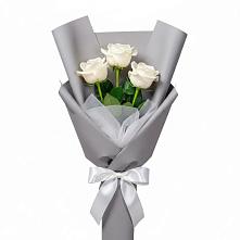 Букет 3 белые розы в Чебургольской