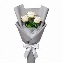 Букет 3 белые розы в Чебургольской