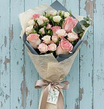Букет цветов из:  Розы в Чебургольской