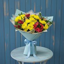 Букет цветов из:  Альстромерии и Хризантемы в Чебургольской