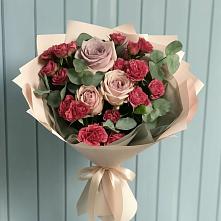 Букет цветов из:  Гвоздики и Розы в Чебургольской