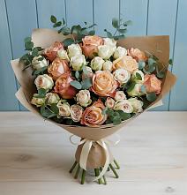 Букет цветов из:  Альстромерии и Розы в Чебургольской