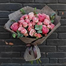 Букет цветов из:  Розы в Чебургольской